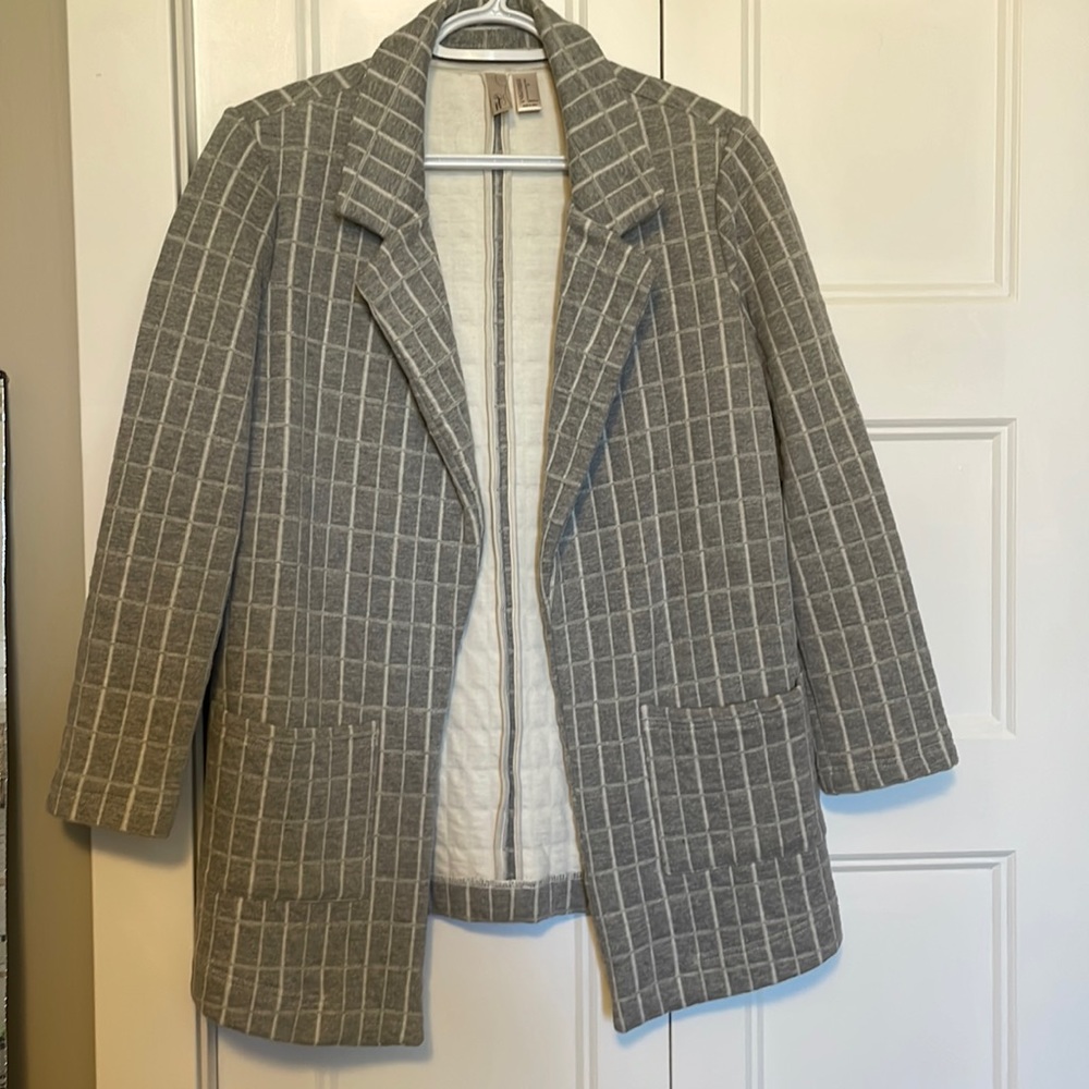 Forever 21 quilted grey blazer